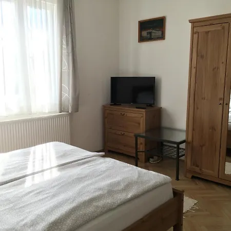 Tisch Vendeghaz Guest house Hajduszoboszlo