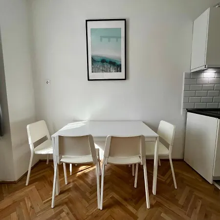 Tisch Vendeghaz 게스트하우스 Hajdúszoboszló