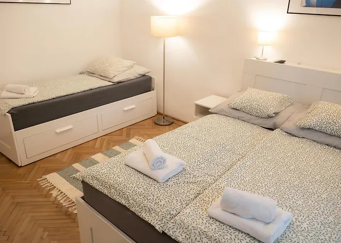 Tisch Vendeghaz بيت ضيافة
